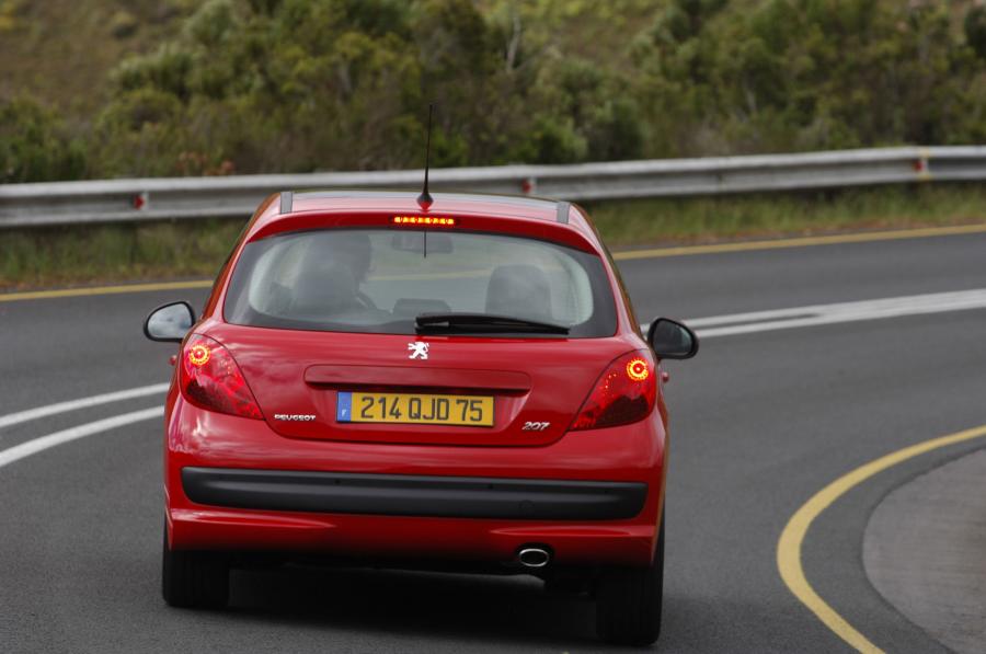  Peugeot 207 2006 года  (фото 135 из 180)